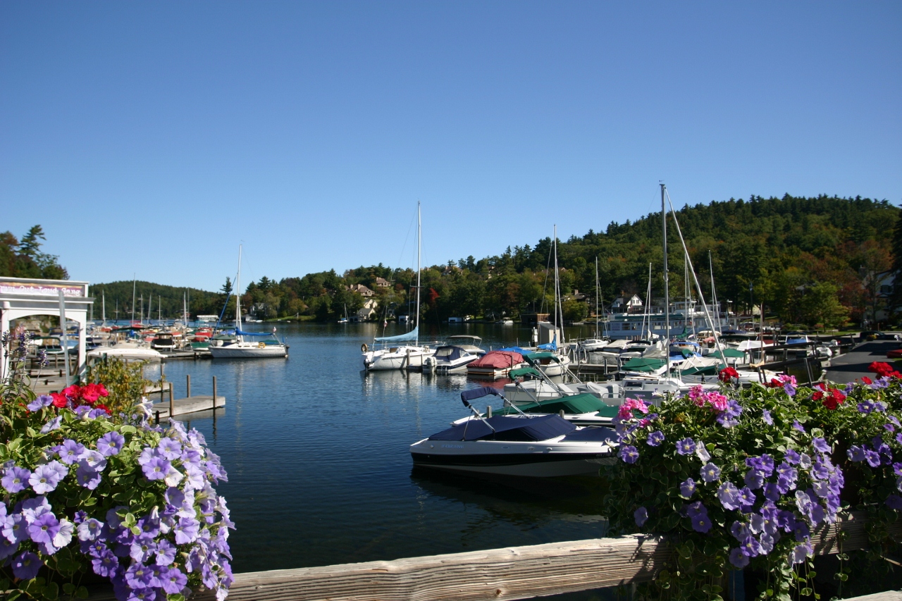 Harbor Light Realty, Towns